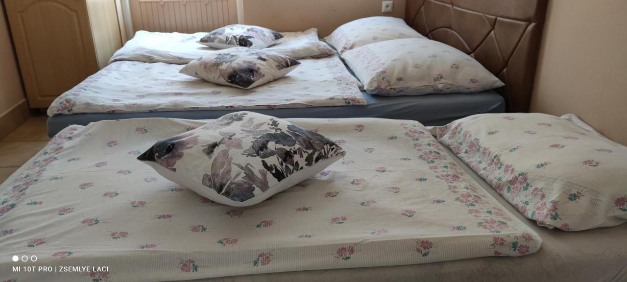 Hodosi Apartman Appartement Veľký Meder Buitenkant foto