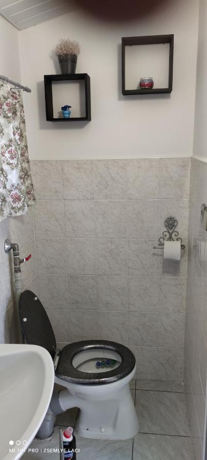 Hodosi Apartman Appartement Veľký Meder Buitenkant foto