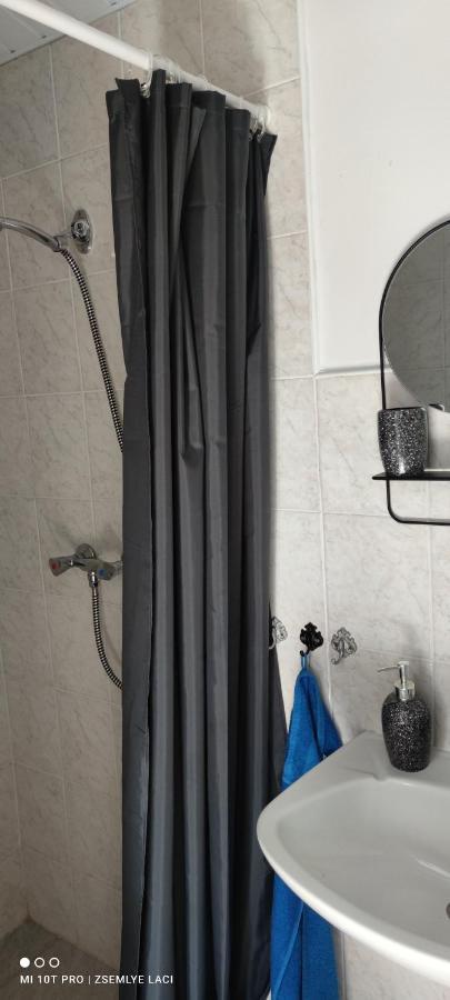 Hodosi Apartman Appartement Veľký Meder Buitenkant foto