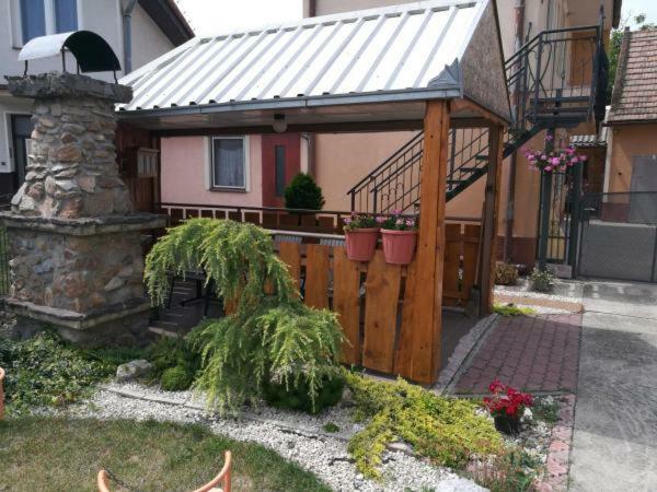 Hodosi Apartman Appartement Veľký Meder Buitenkant foto